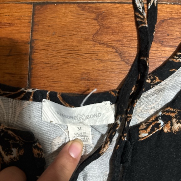 Treasure & Bond Black and Gold Floral Long Sleeve Dress - Picture 3 of 4